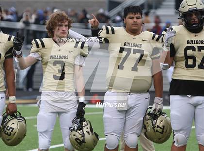 Thumbnail 3 in Palmer vs Gunter (UIL Class 3A Division II Regional Semifinal) photogallery.
