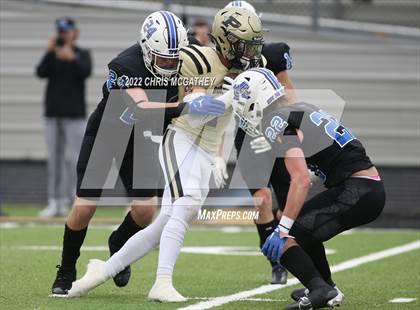 Thumbnail 2 in Palmer vs Gunter (UIL Class 3A Division II Regional Semifinal) photogallery.