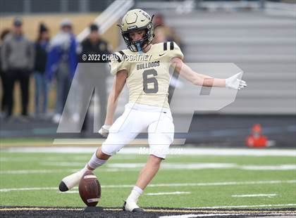 Thumbnail 1 in Palmer vs Gunter (UIL Class 3A Division II Regional Semifinal) photogallery.