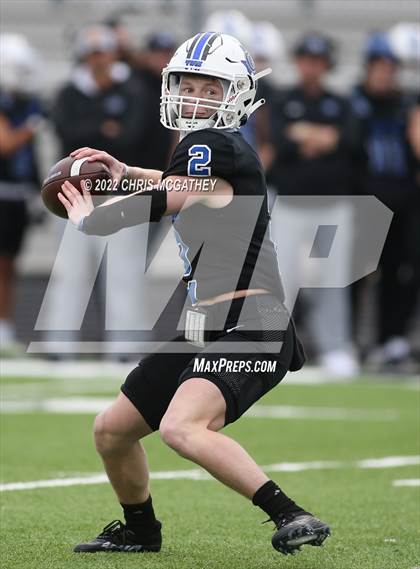 Thumbnail 1 in Palmer vs Gunter (UIL Class 3A Division II Regional Semifinal) photogallery.