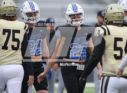 Thumbnail 2 in Palmer vs Gunter (UIL Class 3A Division II Regional Semifinal) photogallery.