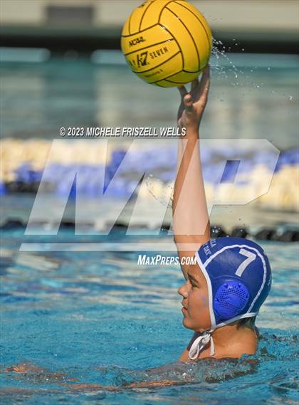 Thumbnail 3 in La Jolla Country Day vs High Tech (CIF SDS DIV.3) photogallery.