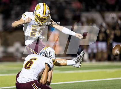 Thumbnail 2 in Simi Valley @ Oaks Christian photogallery.
