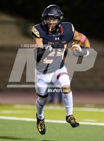 Thumbnail 1 in Simi Valley @ Oaks Christian photogallery.