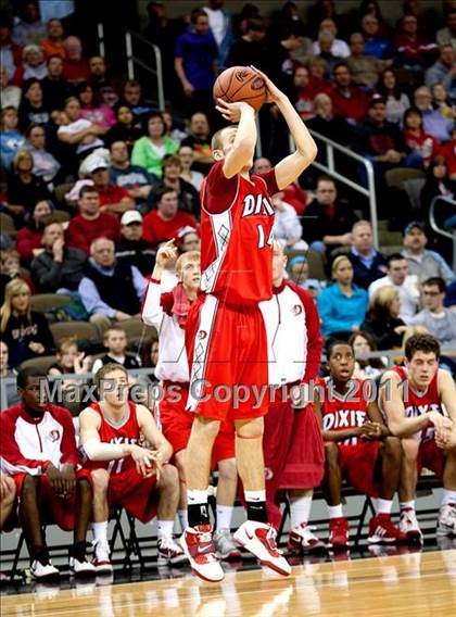 Thumbnail 3 in Newport Central Catholic vs Dixie (KHSAA Ninth Region Championship) photogallery.