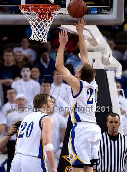 Thumbnail 1 in Newport Central Catholic vs Dixie (KHSAA Ninth Region Championship) photogallery.