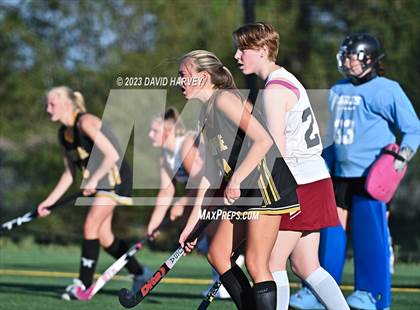 Thumbnail 2 in Arapahoe vs Dakota Ridge  photogallery.
