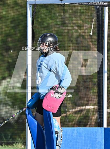 Thumbnail 3 in Arapahoe vs Dakota Ridge  photogallery.