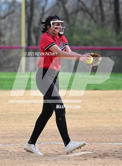 Thumbnail 3 in Guilford @ Sacred Heart Academy photogallery.