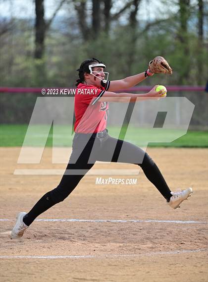 Thumbnail 3 in Guilford @ Sacred Heart Academy photogallery.