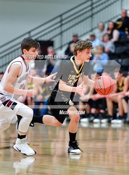 Thumbnail 1 in Quitman vs. White County Central (AAA 2A District Playoff) photogallery.