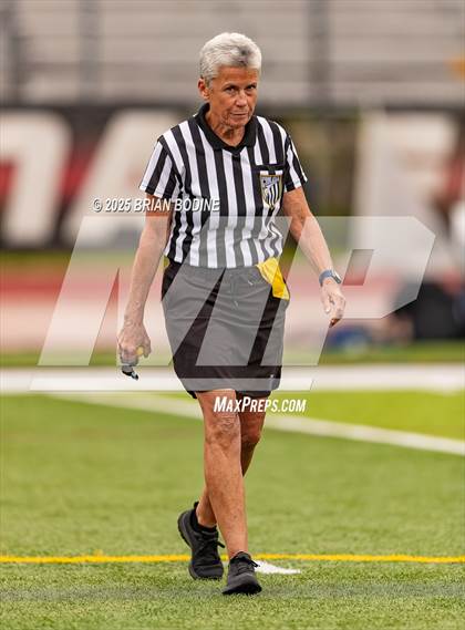 Thumbnail 3 in Blythewood vs Carolina Forest (SCHSL 5A Div 1 Round 1) photogallery.
