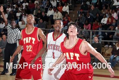 Thumbnail 2 in Taft vs. Artesia (California Hoops Challenge) photogallery.