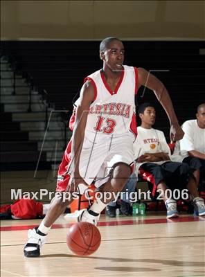 Thumbnail 2 in Taft vs. Artesia (California Hoops Challenge) photogallery.