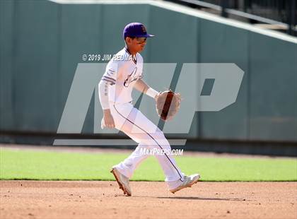 Thumbnail 3 in New Home vs. D'Hanis (UIL 1A Final) photogallery.