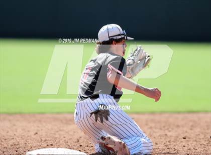 Thumbnail 1 in New Home vs. D'Hanis (UIL 1A Final) photogallery.