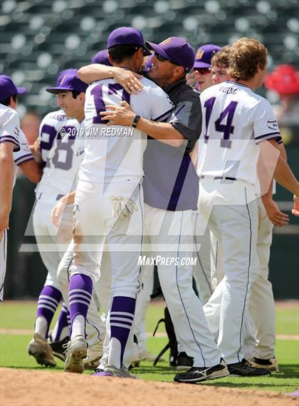 Thumbnail 1 in New Home vs. D'Hanis (UIL 1A Final) photogallery.