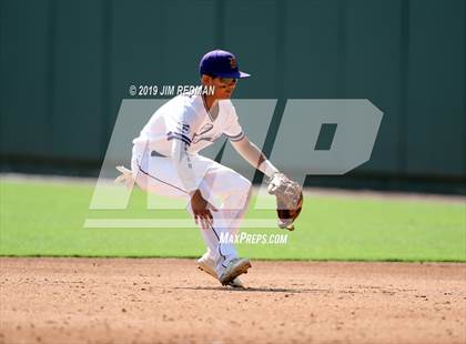 Thumbnail 3 in New Home vs. D'Hanis (UIL 1A Final) photogallery.