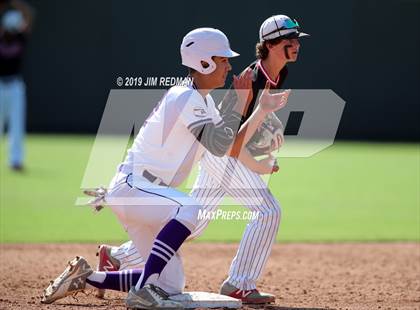 Thumbnail 3 in New Home vs. D'Hanis (UIL 1A Final) photogallery.