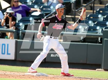 Thumbnail 2 in New Home vs. D'Hanis (UIL 1A Final) photogallery.