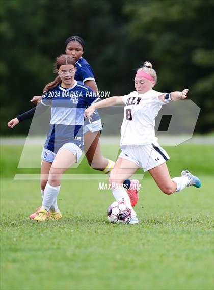 Thumbnail 3 in Bishop Grimes vs Tully photogallery.