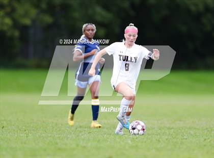 Thumbnail 1 in Bishop Grimes vs Tully photogallery.