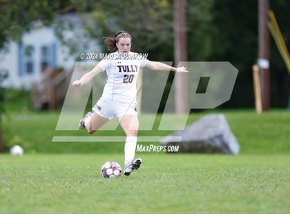 Thumbnail 3 in Bishop Grimes vs Tully photogallery.
