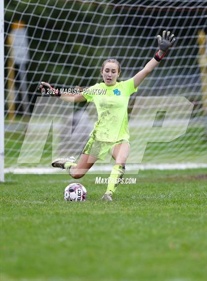 Thumbnail 2 in Bishop Grimes vs Tully photogallery.