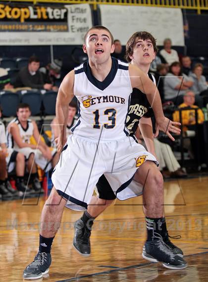 Thumbnail 2 in Tamassee-Salem @ Seymour (Seymour Christmas Classic) photogallery.