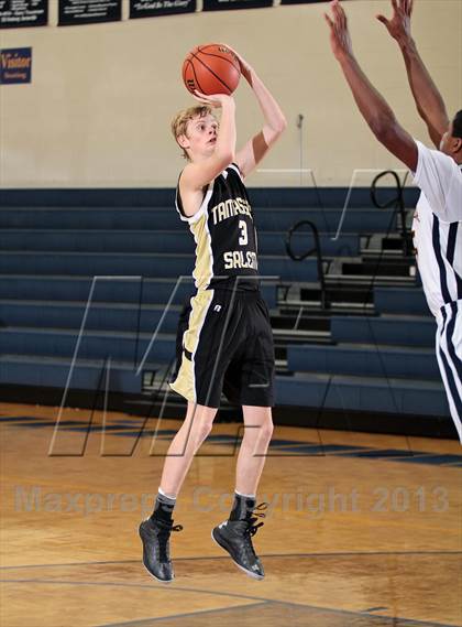 Thumbnail 2 in Tamassee-Salem @ Seymour (Seymour Christmas Classic) photogallery.