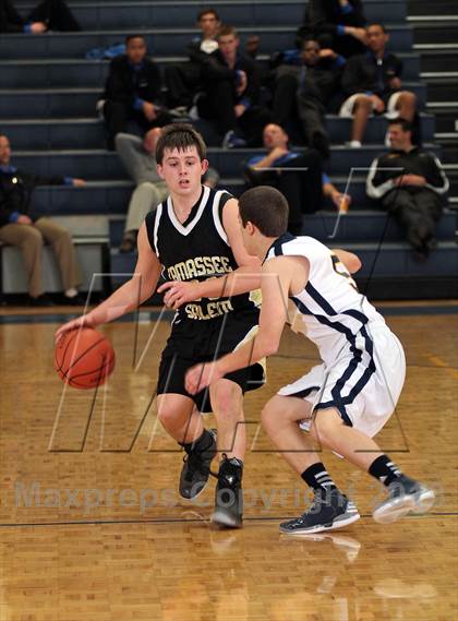 Thumbnail 2 in Tamassee-Salem @ Seymour (Seymour Christmas Classic) photogallery.