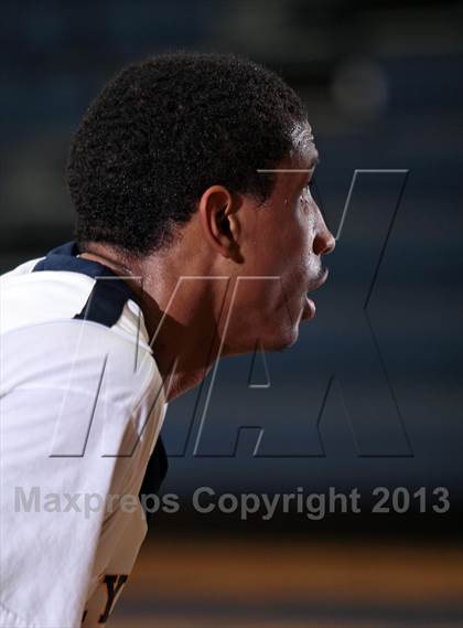 Thumbnail 2 in Tamassee-Salem @ Seymour (Seymour Christmas Classic) photogallery.