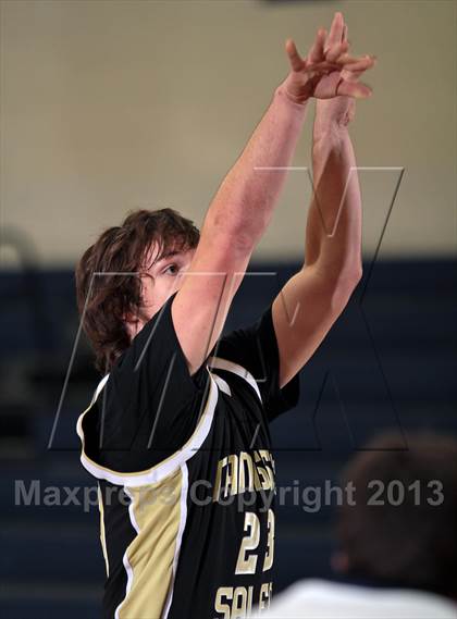Thumbnail 3 in Tamassee-Salem @ Seymour (Seymour Christmas Classic) photogallery.