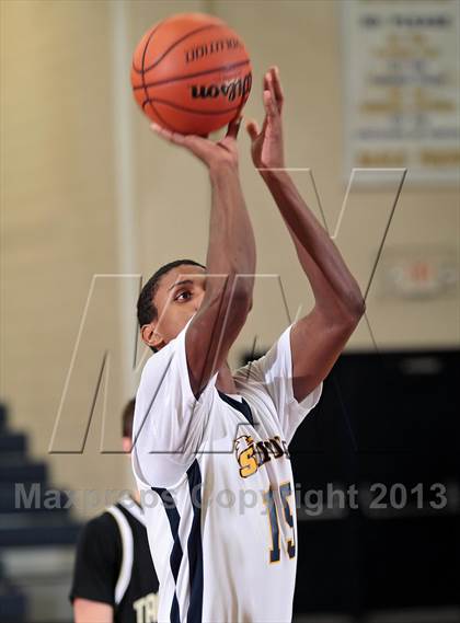 Thumbnail 1 in Tamassee-Salem @ Seymour (Seymour Christmas Classic) photogallery.
