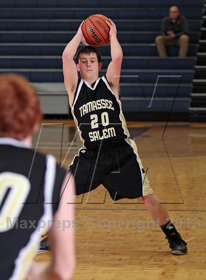 Thumbnail 3 in Tamassee-Salem @ Seymour (Seymour Christmas Classic) photogallery.