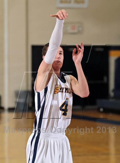 Thumbnail 3 in Tamassee-Salem @ Seymour (Seymour Christmas Classic) photogallery.