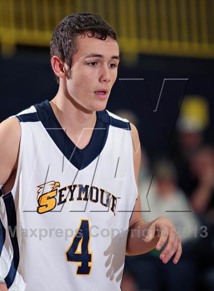 Thumbnail 1 in Tamassee-Salem @ Seymour (Seymour Christmas Classic) photogallery.