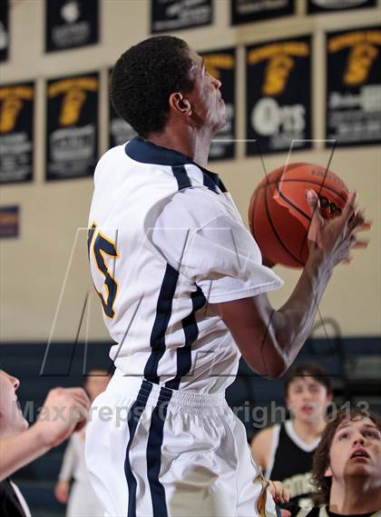 Thumbnail 3 in Tamassee-Salem @ Seymour (Seymour Christmas Classic) photogallery.