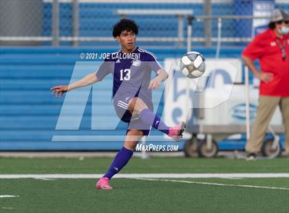 Thumbnail 3 in Lee [Robert E.] vs Jersey Village (UIL 6A State Semifinal) photogallery.