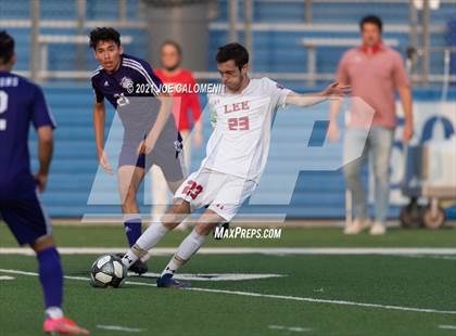 Thumbnail 3 in Lee [Robert E.] vs Jersey Village (UIL 6A State Semifinal) photogallery.