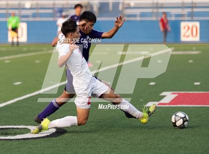 Thumbnail 1 in Lee [Robert E.] vs Jersey Village (UIL 6A State Semifinal) photogallery.