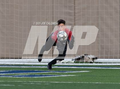 Thumbnail 3 in Lee [Robert E.] vs Jersey Village (UIL 6A State Semifinal) photogallery.