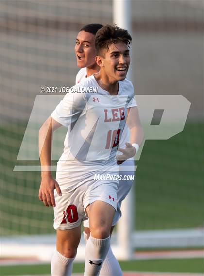 Thumbnail 2 in Lee [Robert E.] vs Jersey Village (UIL 6A State Semifinal) photogallery.