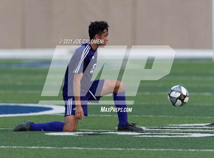 Thumbnail 1 in Lee [Robert E.] vs Jersey Village (UIL 6A State Semifinal) photogallery.