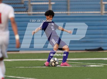Thumbnail 1 in Lee [Robert E.] vs Jersey Village (UIL 6A State Semifinal) photogallery.