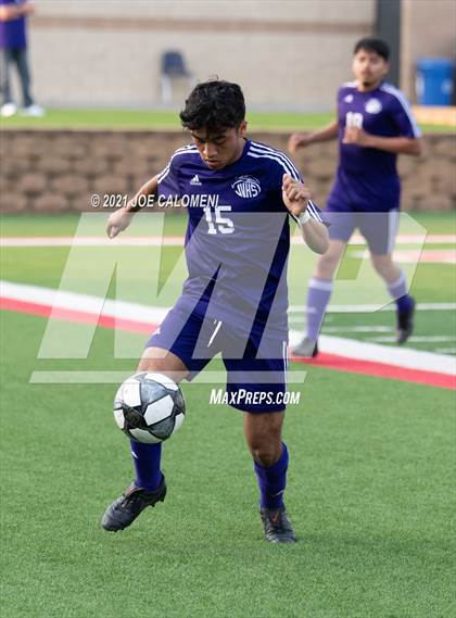 Thumbnail 2 in Lee [Robert E.] vs Jersey Village (UIL 6A State Semifinal) photogallery.