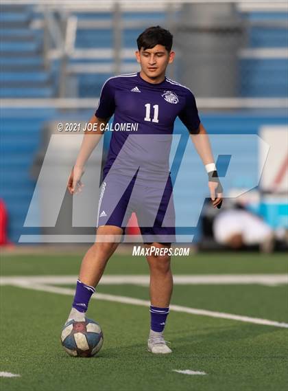Thumbnail 1 in Lee [Robert E.] vs Jersey Village (UIL 6A State Semifinal) photogallery.