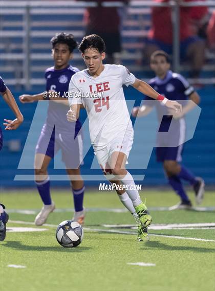 Thumbnail 1 in Lee [Robert E.] vs Jersey Village (UIL 6A State Semifinal) photogallery.