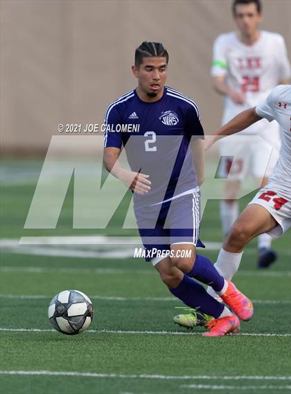 Thumbnail 2 in Lee [Robert E.] vs Jersey Village (UIL 6A State Semifinal) photogallery.