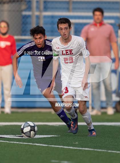 Thumbnail 3 in Lee [Robert E.] vs Jersey Village (UIL 6A State Semifinal) photogallery.